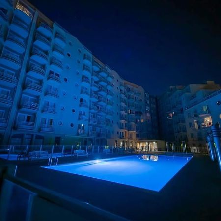 Cozy Studio With Pool Close To The Sea Остенде Екстер'єр фото